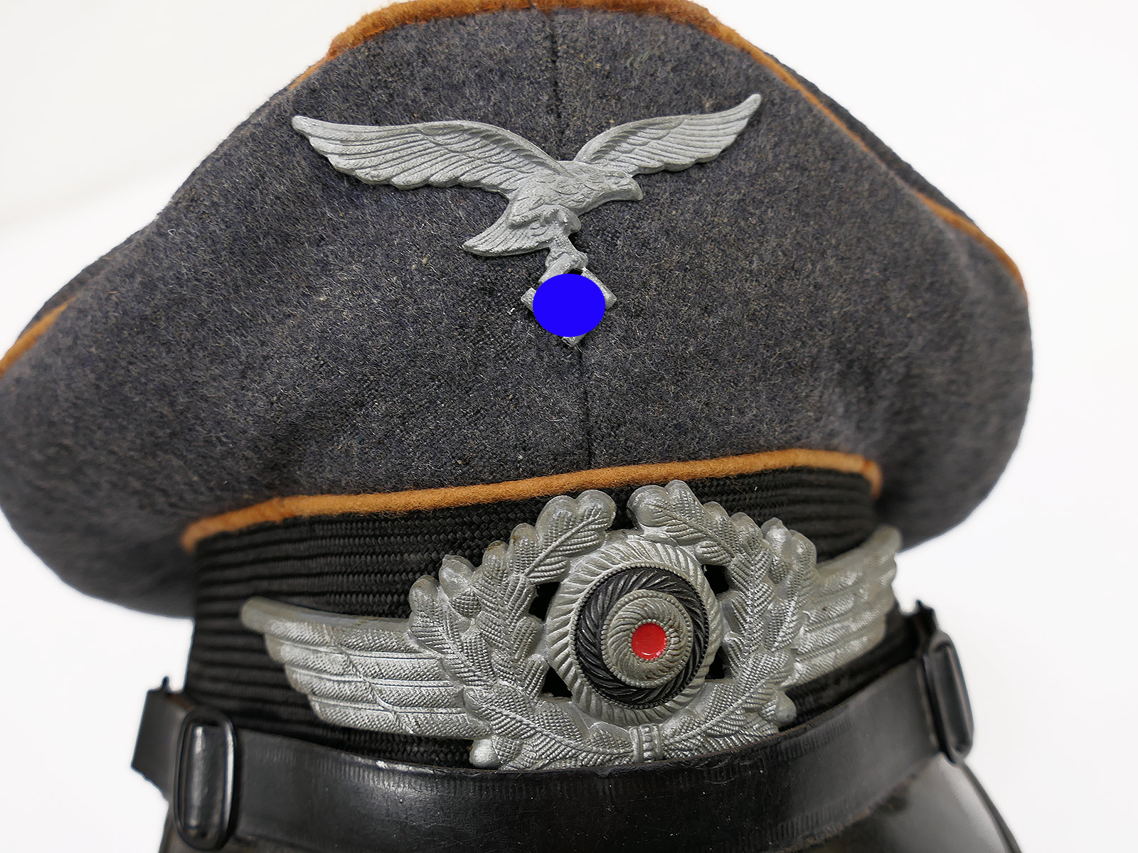 Original LUFTWAFFEN pilot’s cap, paratrooper style, fully decorated – COLLECTION