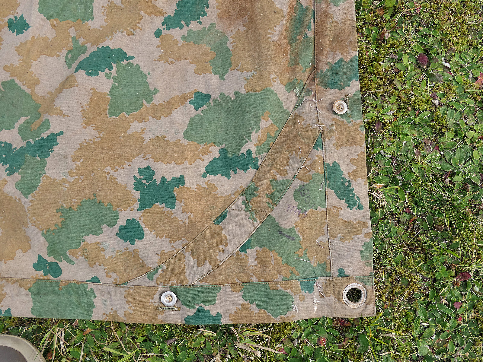 GDR NVA KVP tent fabric, floral camouflage, area camouflage, stamped ‘1963’, COLLECTION