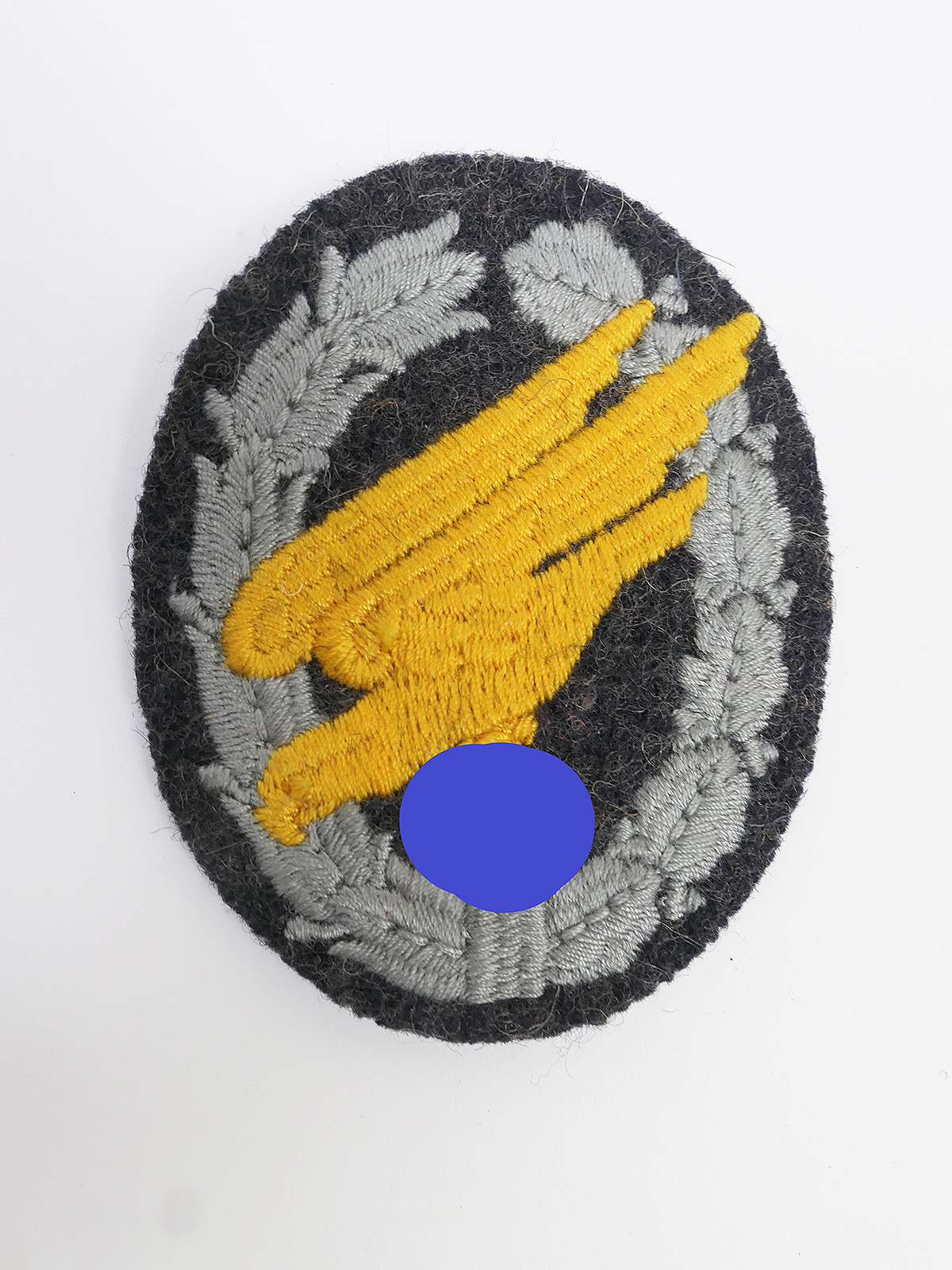 Parachutist badge embroidered