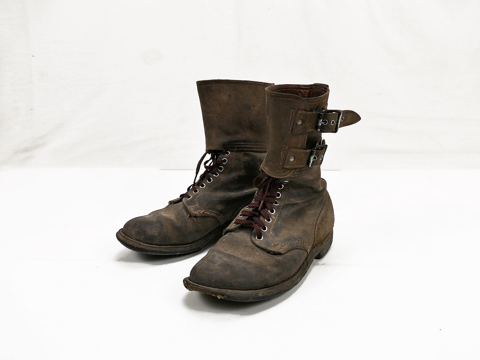 Single pair - VINTAGE US WW2 M-1943 Buckle Boots Size 43 COLLECTION BATTLE WORN 