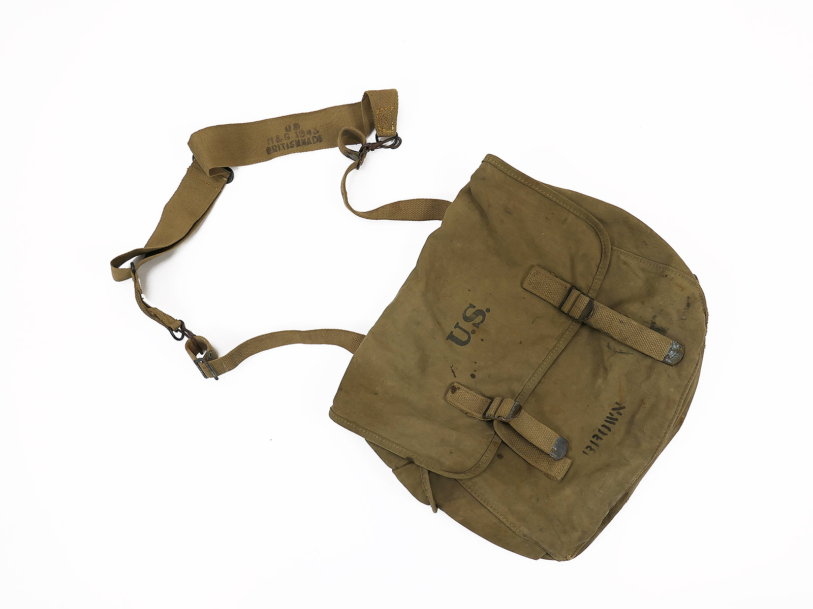 Original US Army WW2 Musette Bag M-1936 w/ sling carrier name / Collection BATTLE WORN