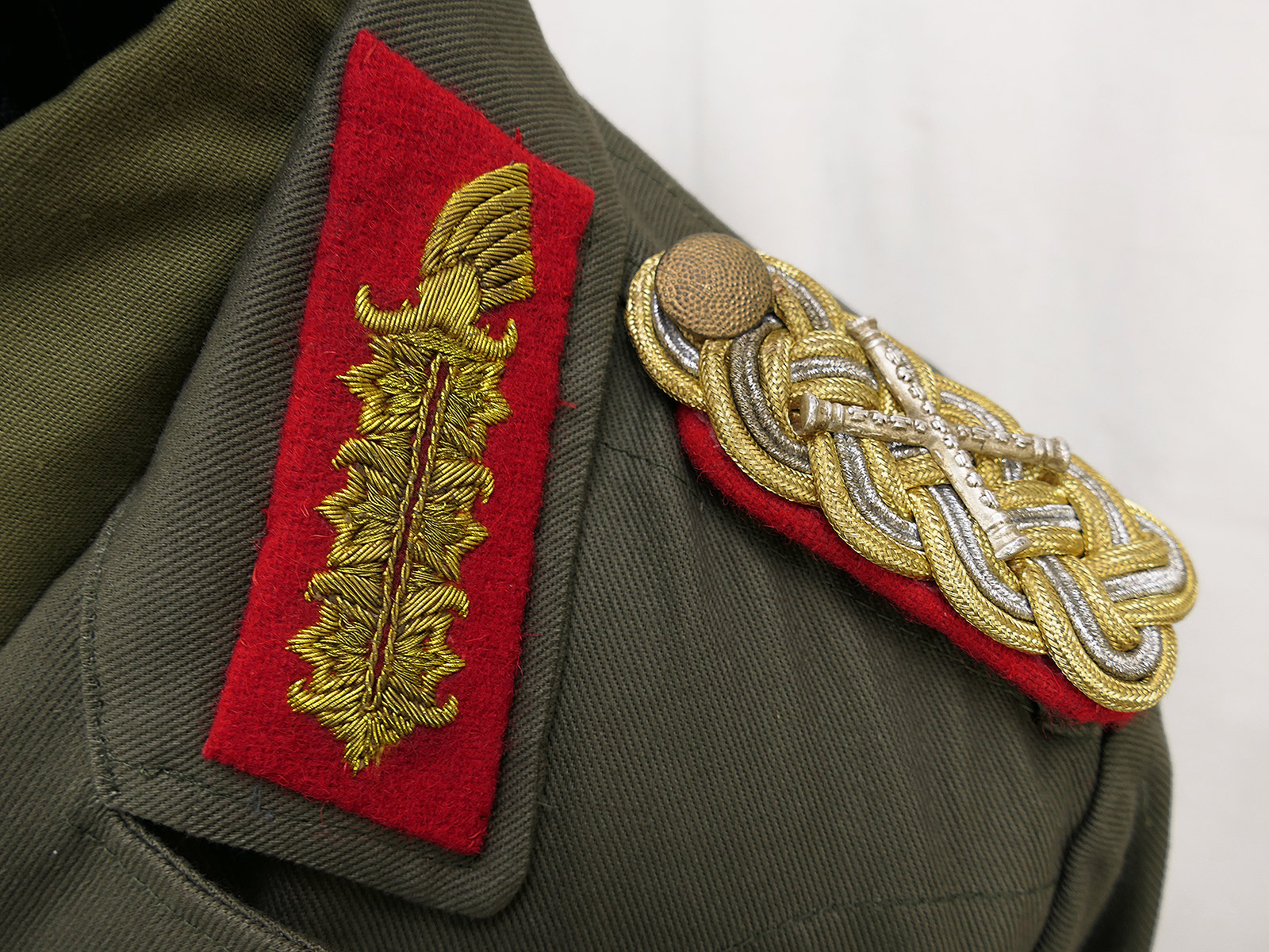 Uniform of Field Marshal Erwin Rommel, Afrika Korps; Knight’s Cross of the Pour le Mérite with General’s Sash