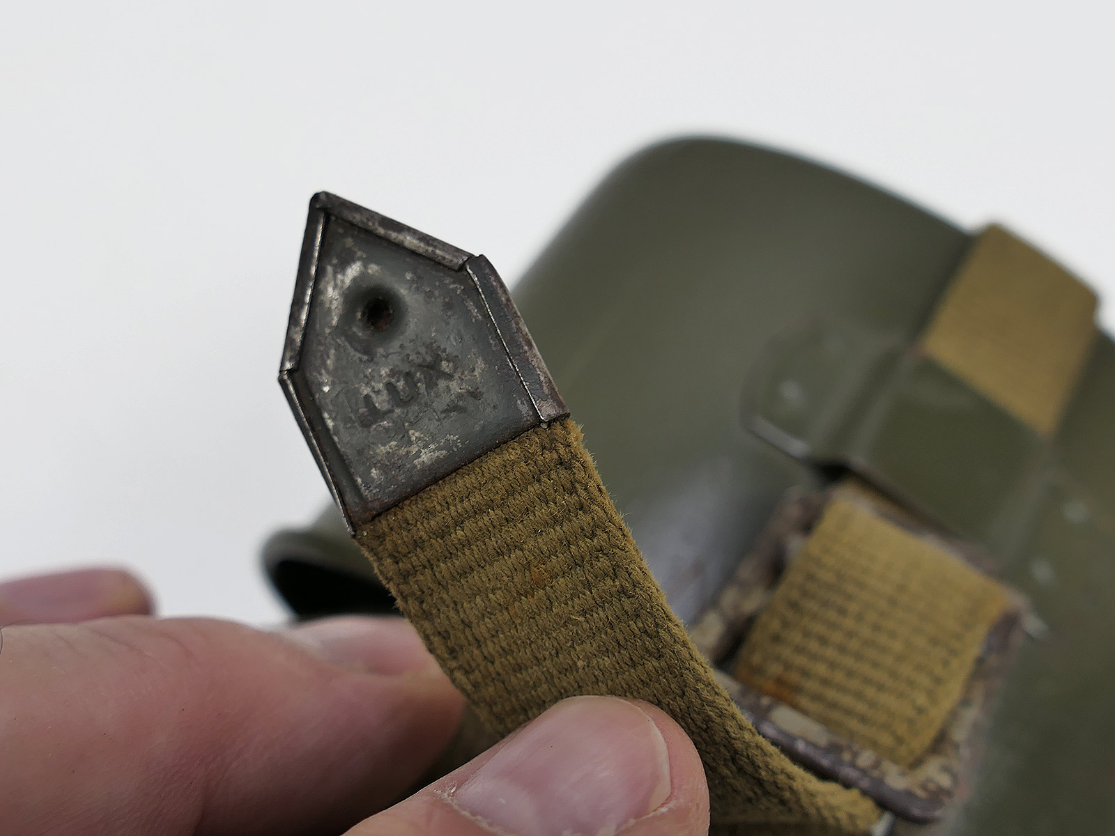 Wehrmacht MN42 canteen with steel cup – TOP COLLECTION, BATTLE-WORN