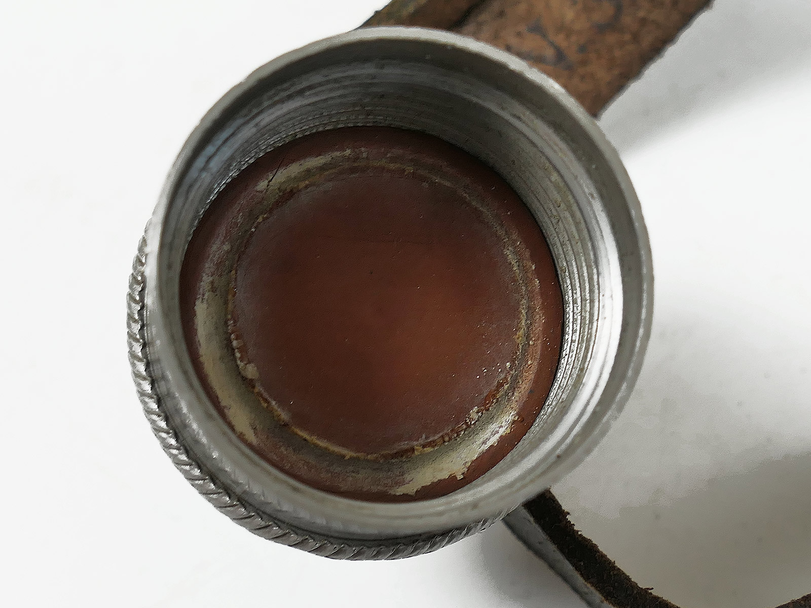 Wehrmacht SKN39 canteen with aluminium cup – COLLECTION BATTLE WORN