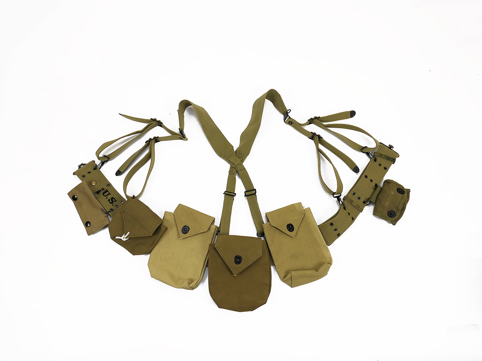 US WW2 Paratrooper kit / assault kit set with bags and suspenders ....