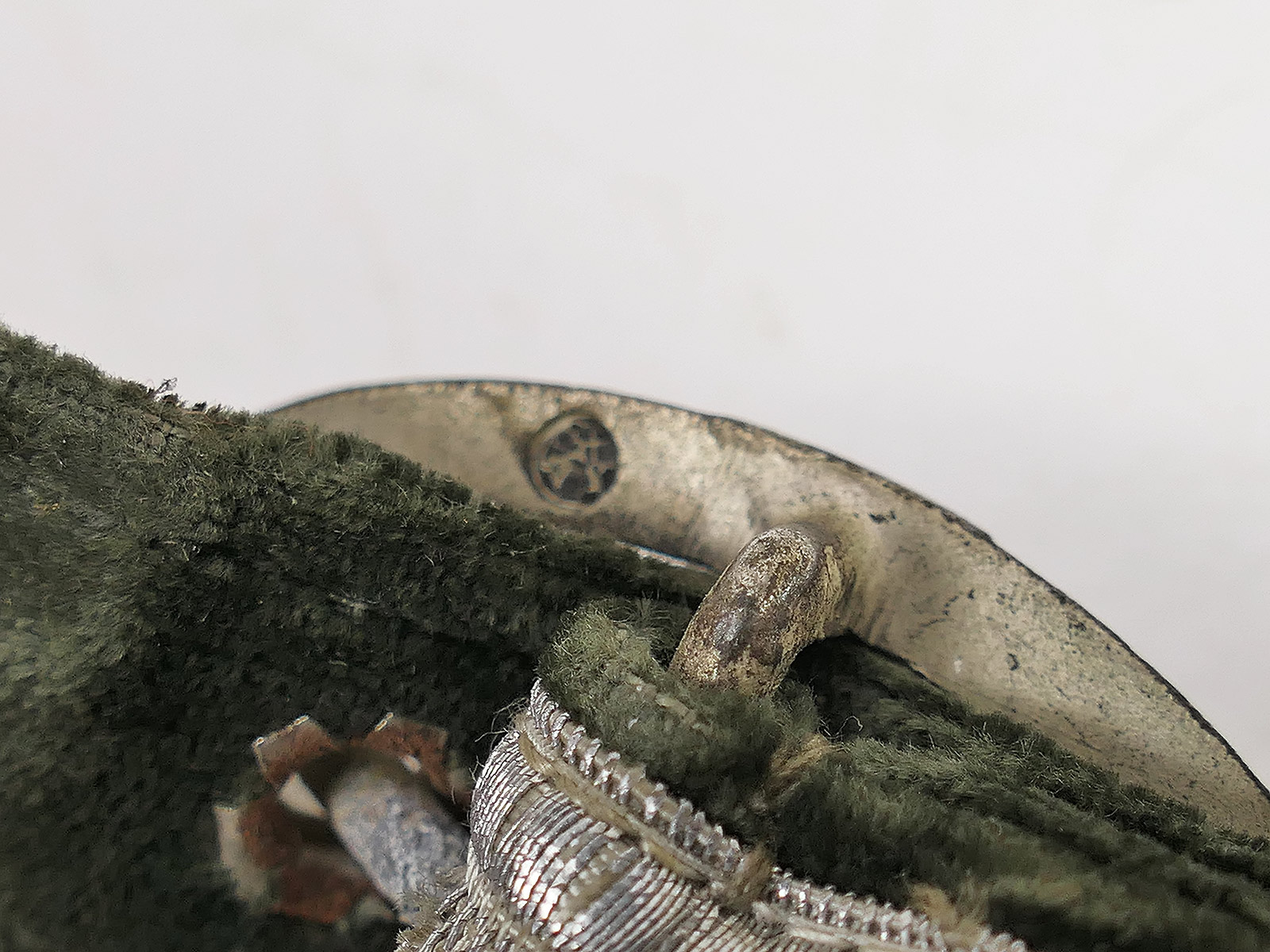 Wehrmacht dagger hanger for the Army officers’ dagger – Assmann COLLECTION