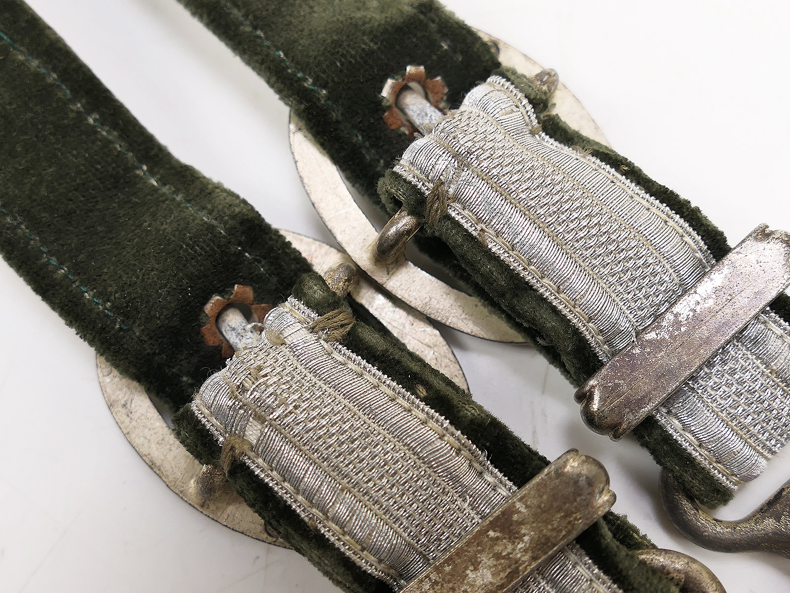 Wehrmacht dagger hanger for the Army officers’ dagger – Assmann COLLECTION