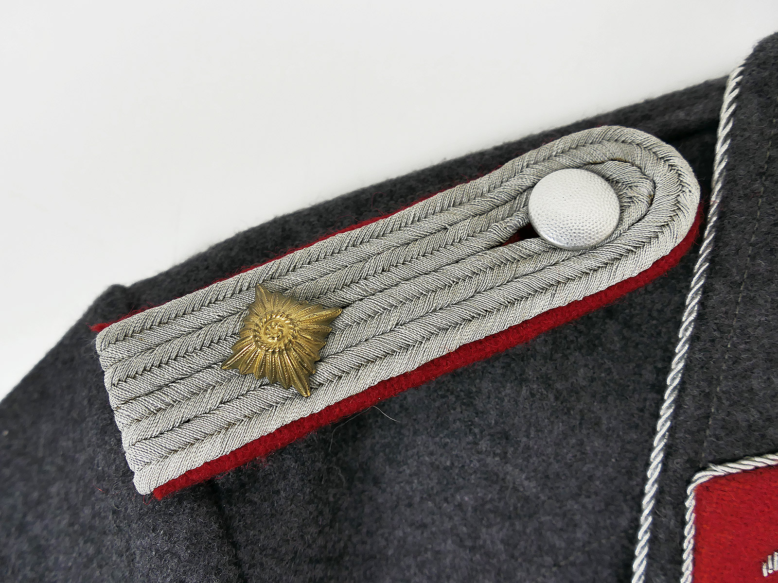 Antique WW2 Luftwaffe pilot’s jacket, First Lieutenant, anti-aircraft artillery uniform – COLLECTION, BATTLE-WORN