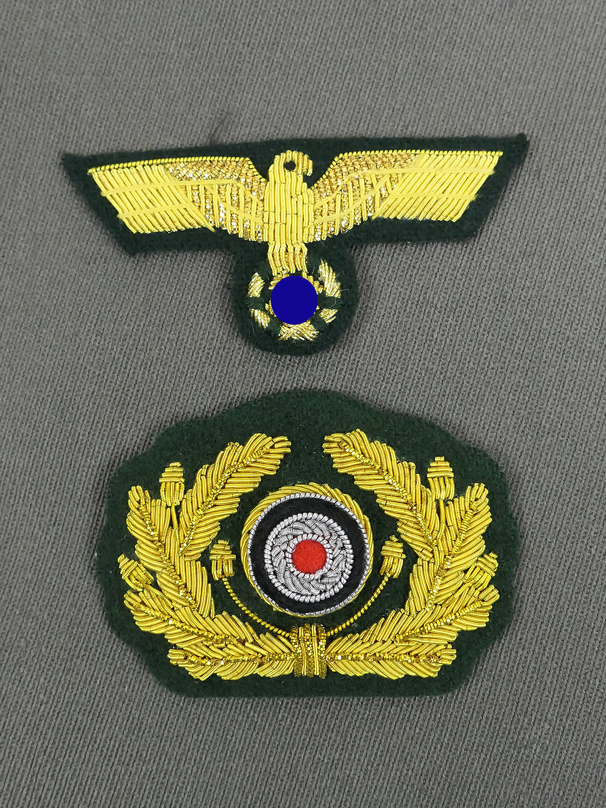 Set of effects for peaked cap General oak leaves and cap eagle embroidered on M36 cloth