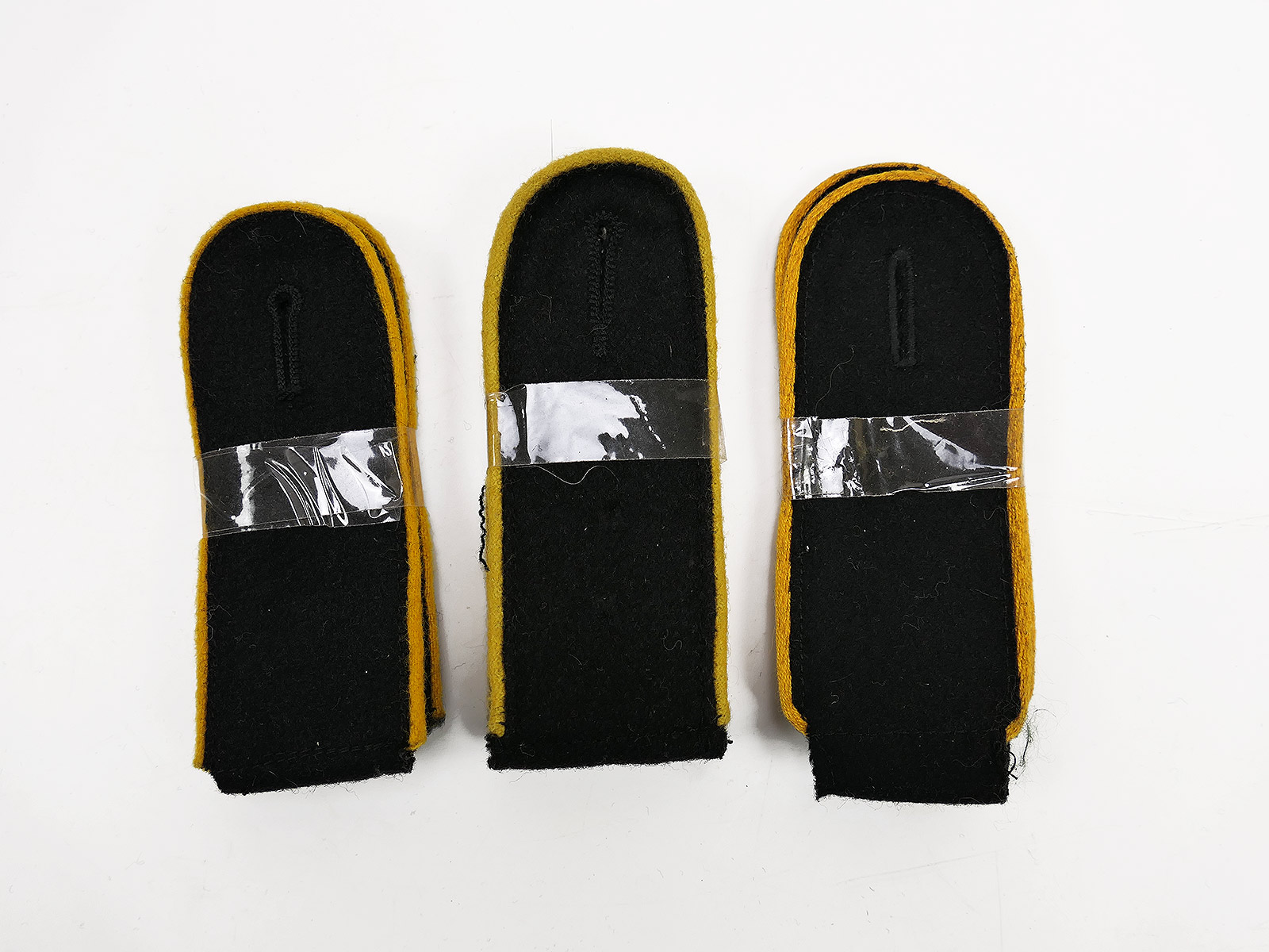 3x pair of Wehrmacht epaulettes Panzer Aufklärer Mannschaften shoulder boards 