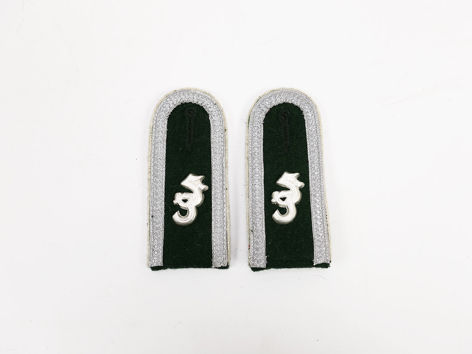 Wehrmacht Army M36 epaulettes non-commissioned officer in the parachute infantry battalion