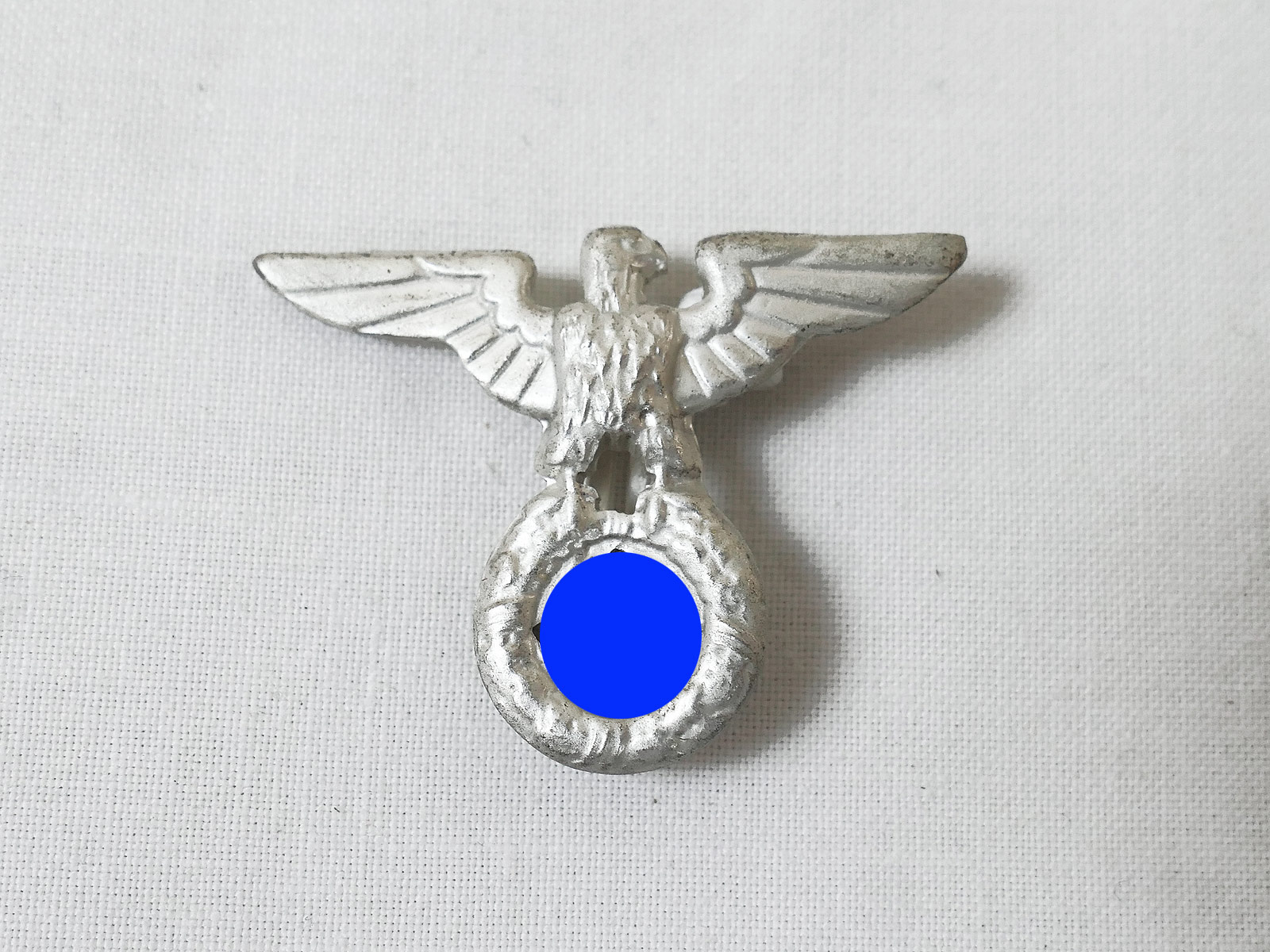 SA party cap eagle (early SSVT) at 2 splints
