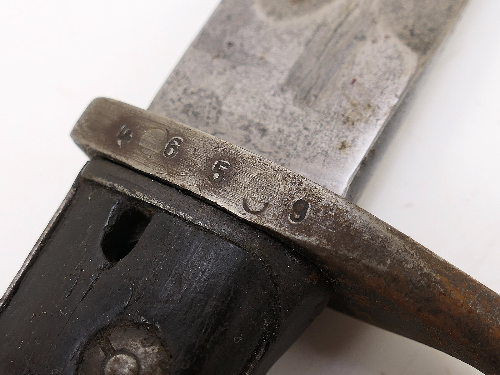 WK1 M98/05 bayonet, Mauser A.G. Oberndorf 1916, with acceptance mark and belt lug