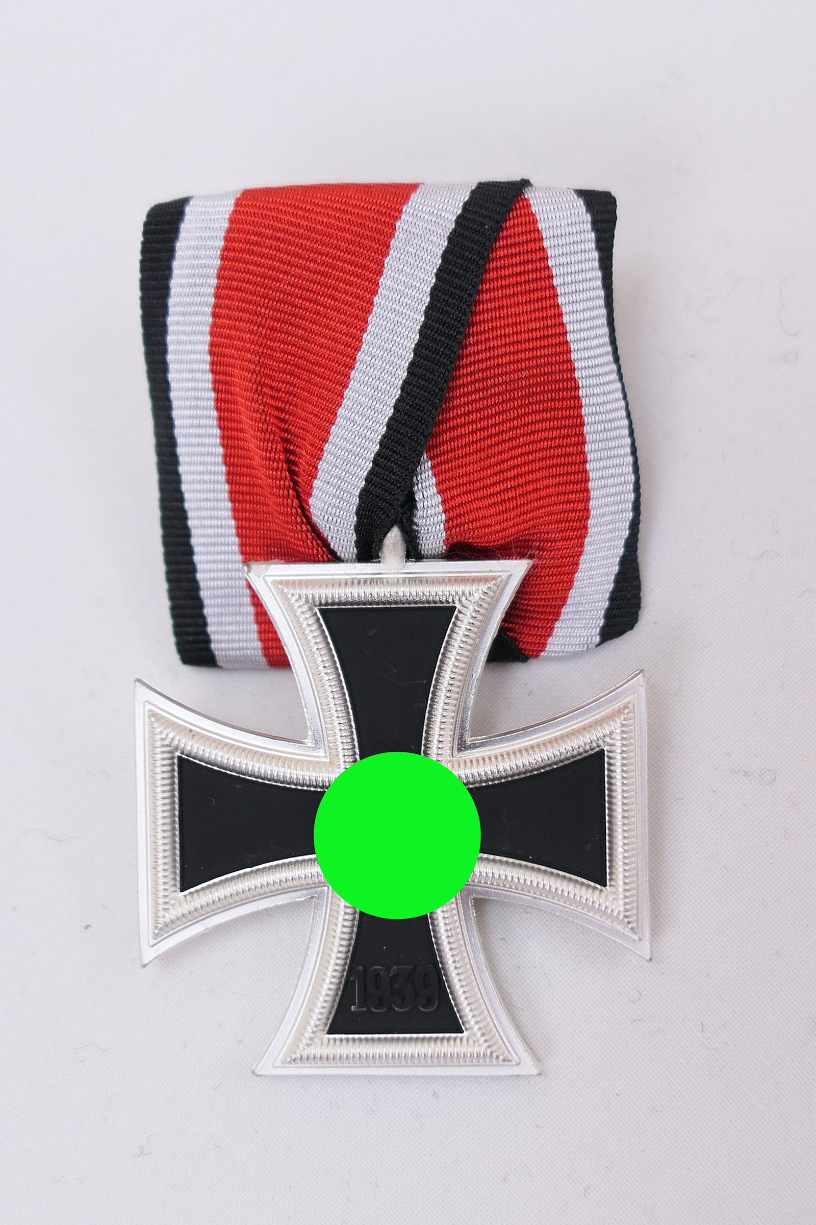 Wehrmacht WK2 EK2 on ribbon medal clasp Iron Cross 2nd class