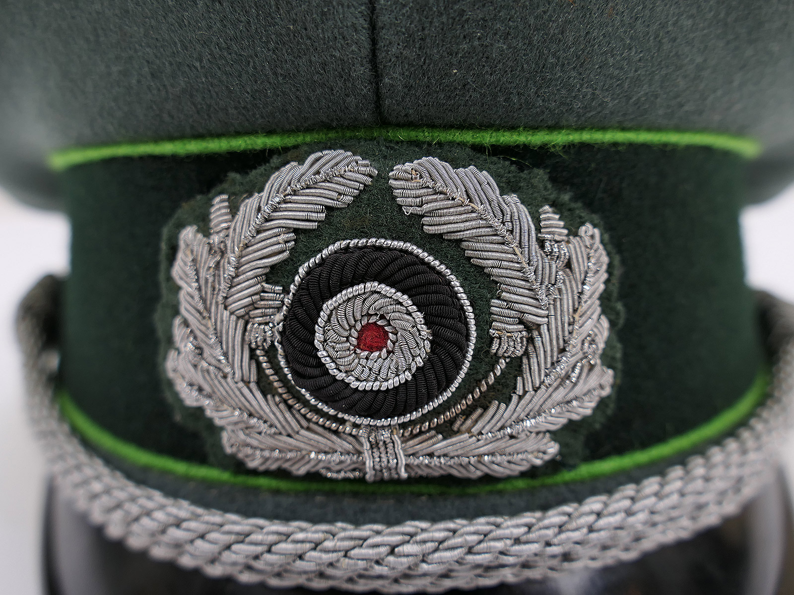Wehrmacht peaked cap, officer’s, Panzergrenadier, size 58, premium museum-quality reproduction with original embroidered details, COLLECTION