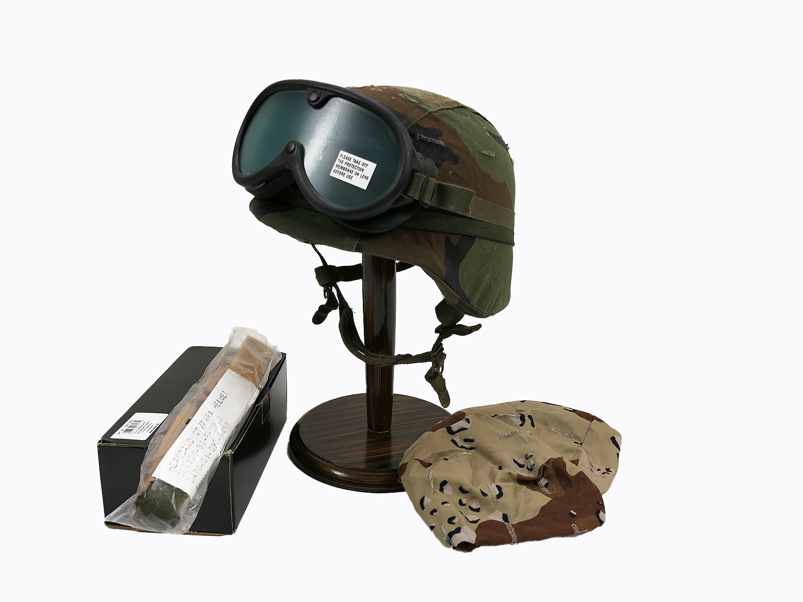 #67 US PASGT Combat Helmet Combat Helmet SMALL + Desert + Woodland Helmet Cover + Goggles