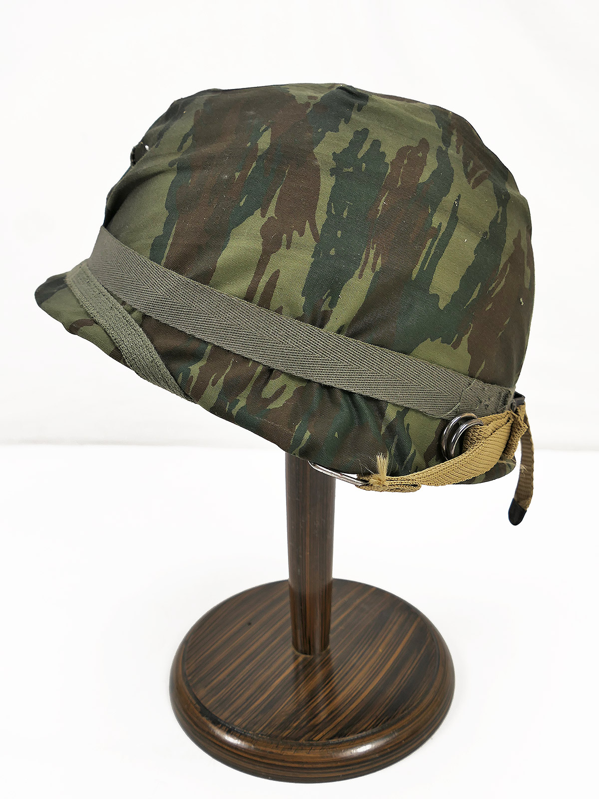 #1/ Greek / French ARMY TYPE M1 steel helmet / liner with LIZARD helmet cover
