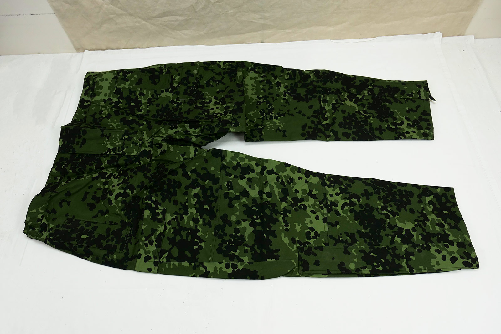 Size XXL - Denmark Gore-tex waterproof trousers Flecktarn HMAK 1999 rain trousers