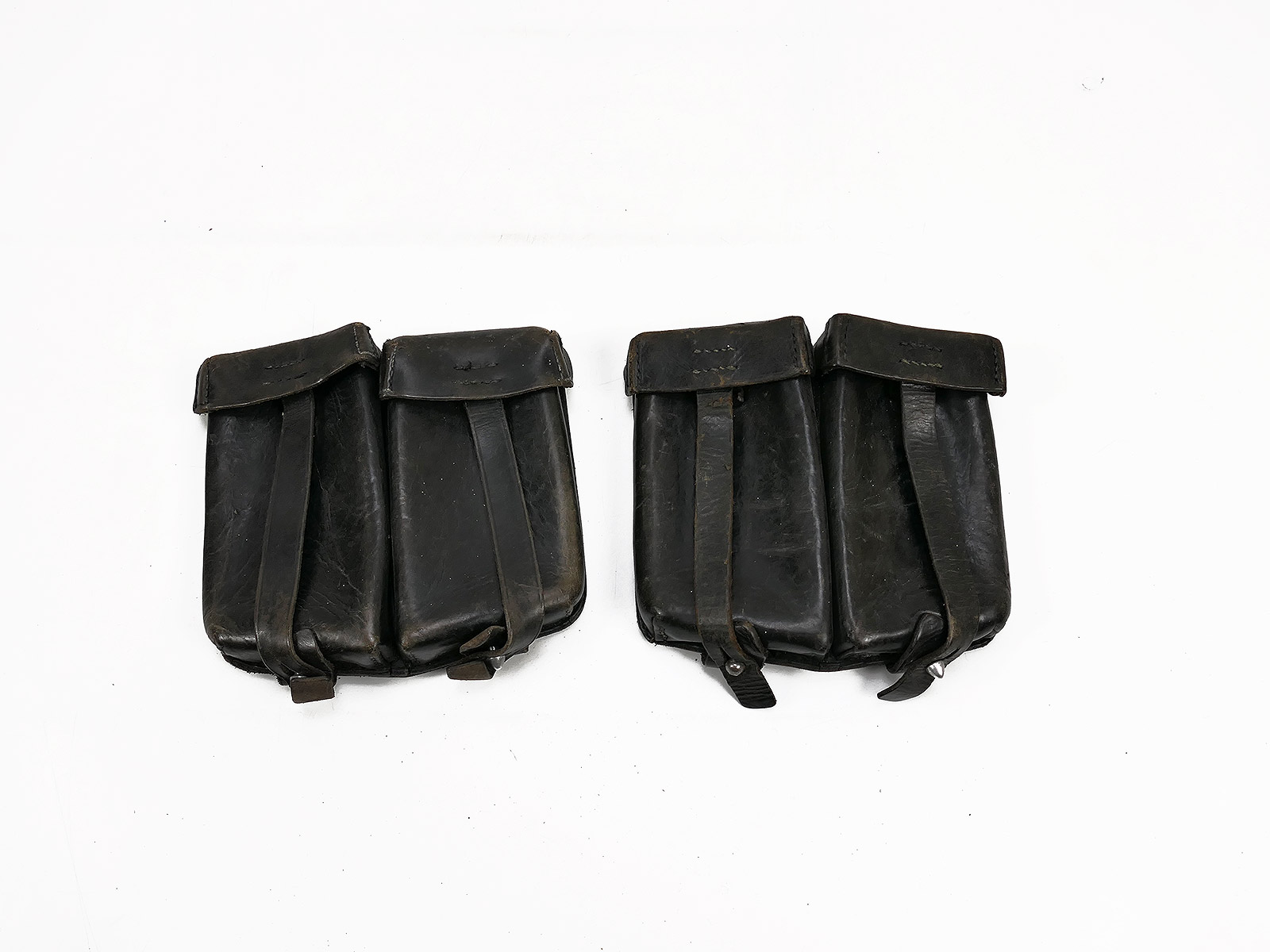Pair of FN FAL G1 leather ammunition pouches cartridge pouches 1958