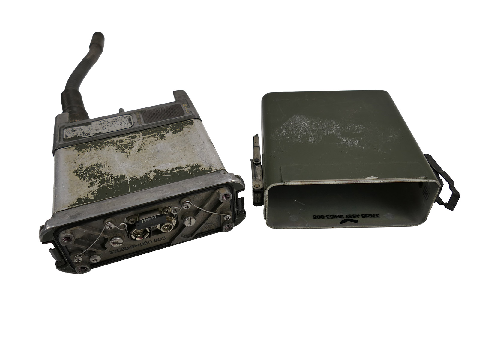 US Marines WW2 Vietnam PRC-68 Squad Radio Receiver with antenna base adapter
