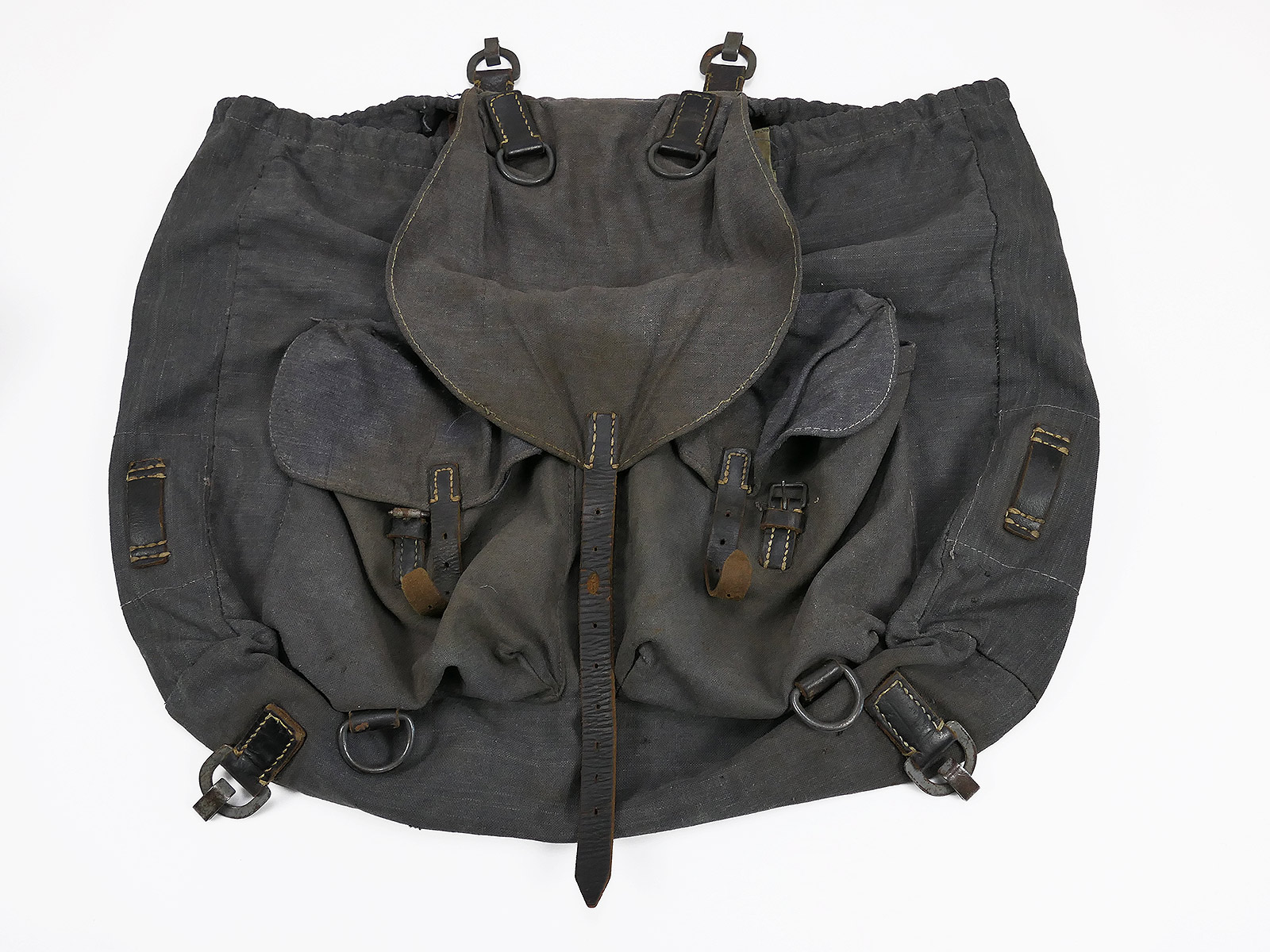 Original Luftwaffe rucksack blue-grey for attaching to the Y-strap / Reichsbetriebsnummer