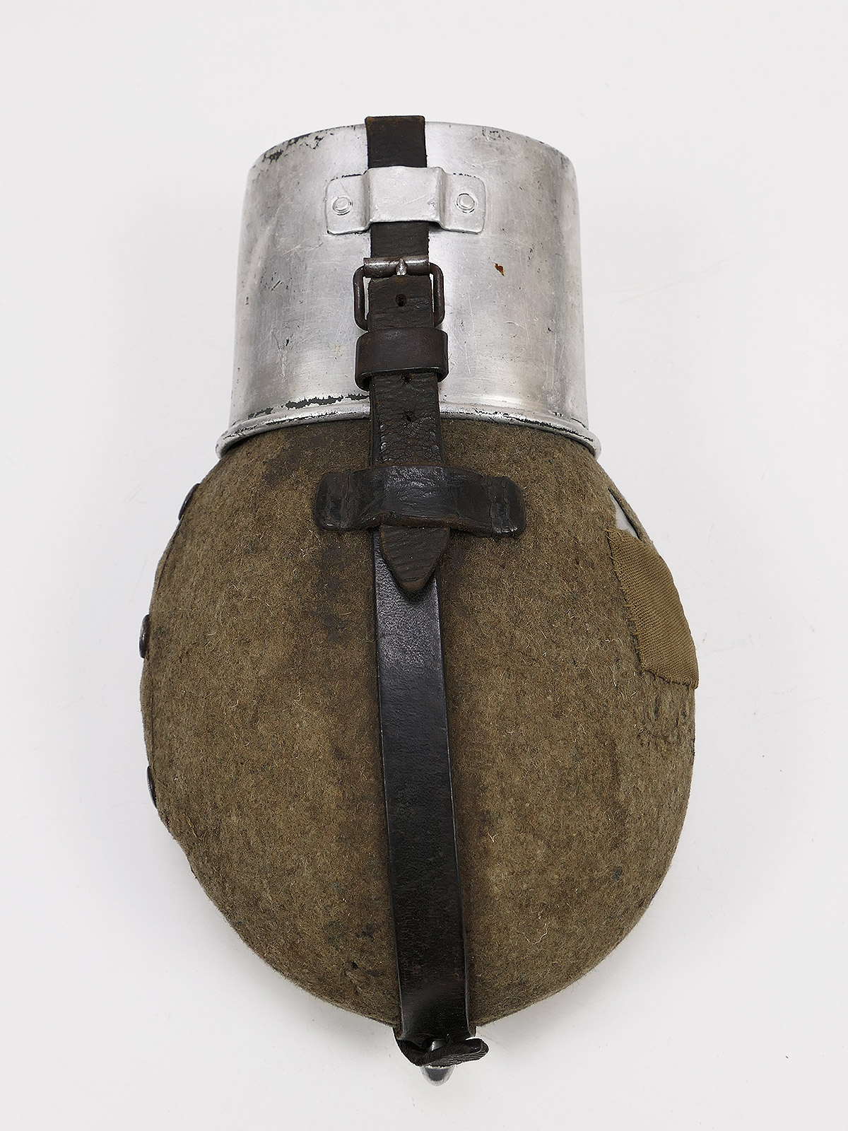 Original Wehrmacht canteen with aluminium cup, 1936 COLLECTION BATTLE WORN