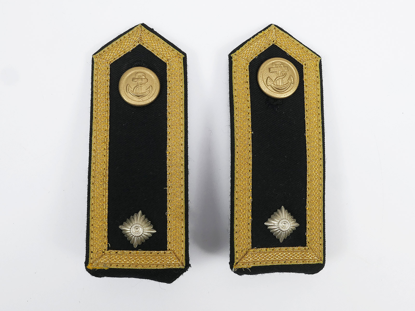Kriegsmarine epaulettes / shoulder boards - Boatswain Kriegsmarine epaulettes / shoulder boards - Boatswain