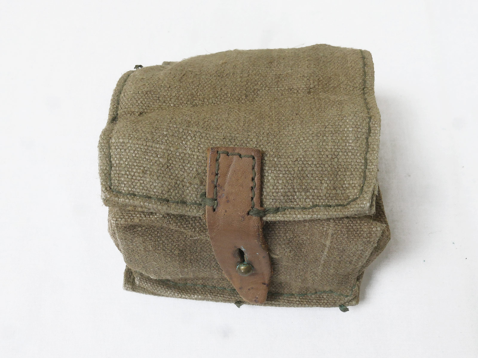 2x egg hand grenade M39 Wehrmacht DEKO 1:1 / fuse imitation unscrewable with booty coupling bag