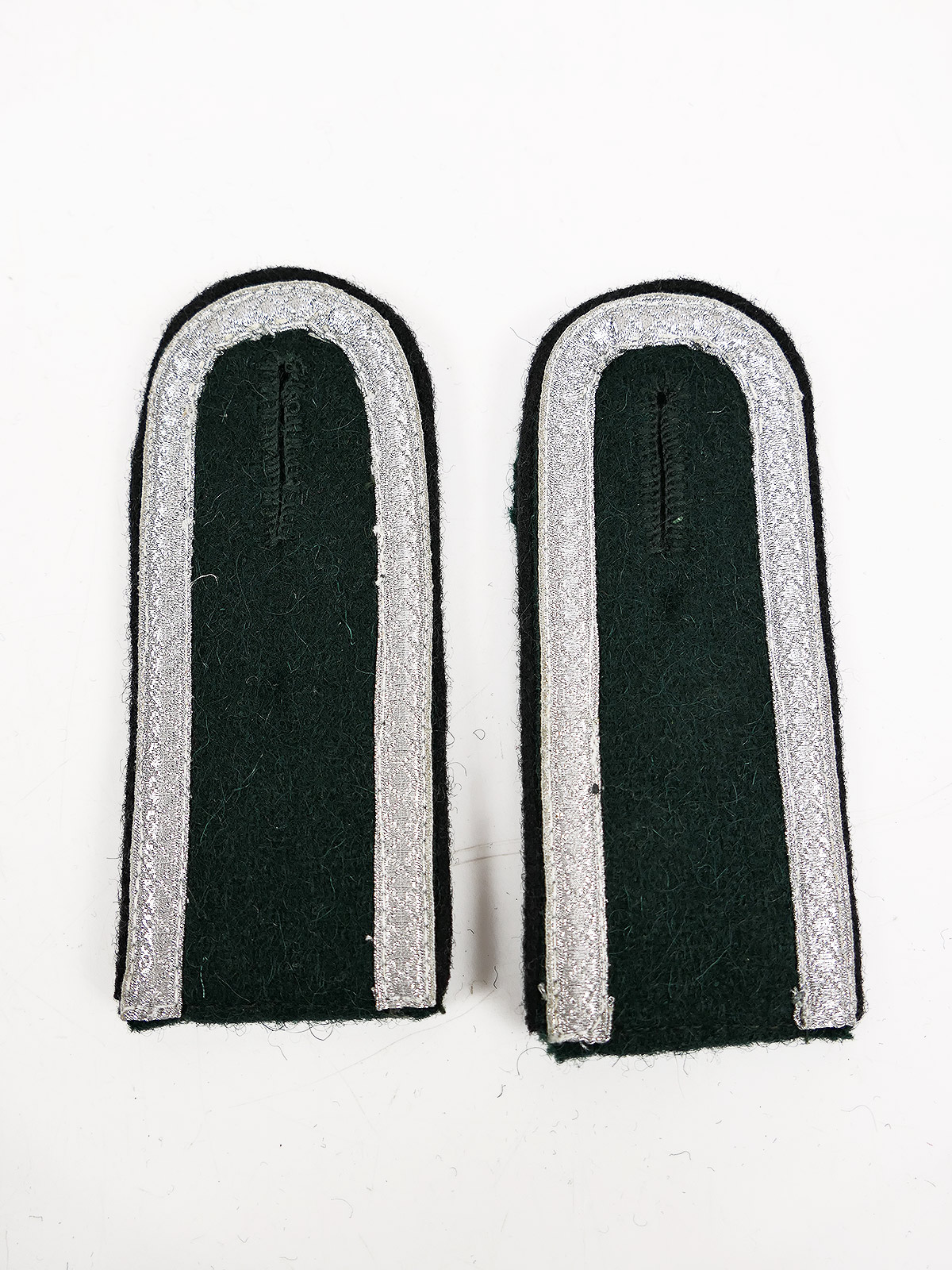 Wehrmacht M36 epaulettes for non-commissioned officers in the Sappers Corps, for the M1936 field tunic