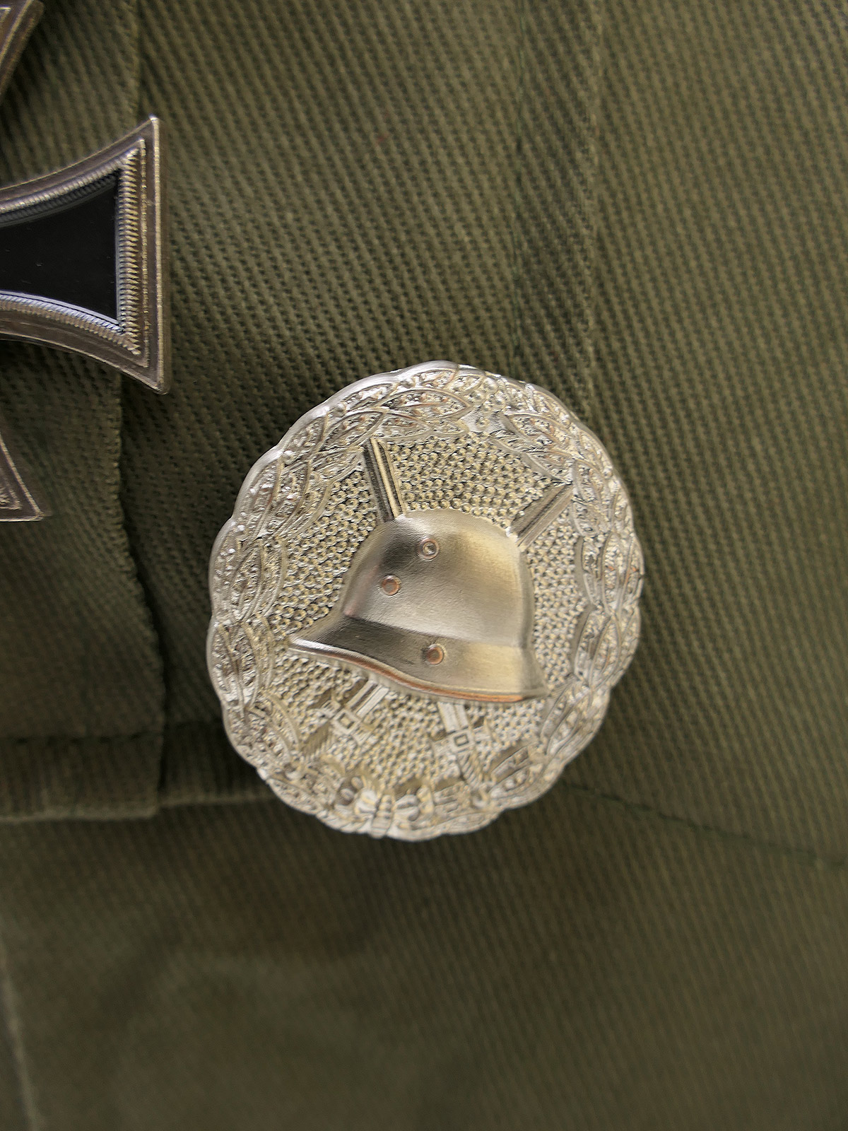 Uniform of Field Marshal Erwin Rommel, Afrika Korps; Knight’s Cross of the Pour le Mérite with General’s Sash