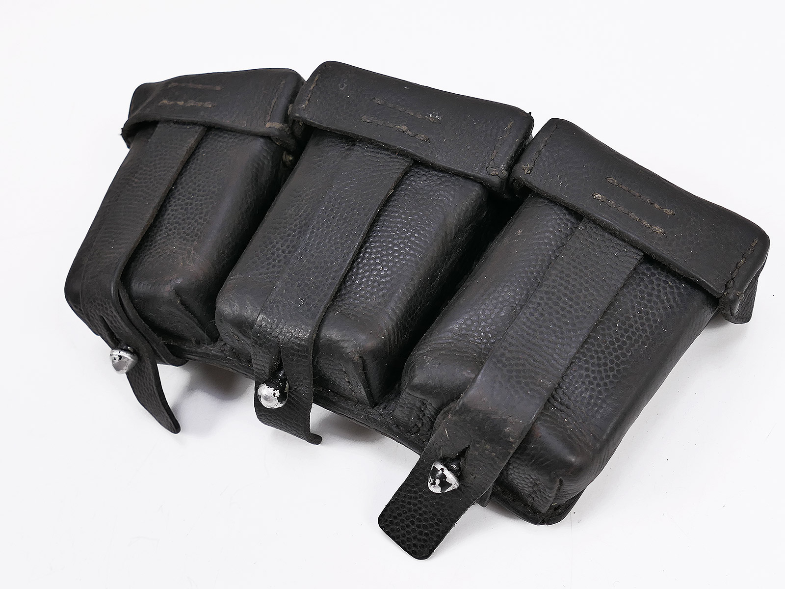 One-off item – Wehrmacht K98 3-round cartridge pouch, black, ORIGINAL, with manufacturer’s mark, 1937 COLLECTION
