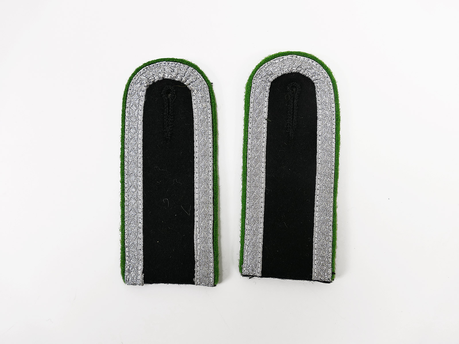 Waffen SS epaulettes Jäger / mountain trooper Unterscharführer