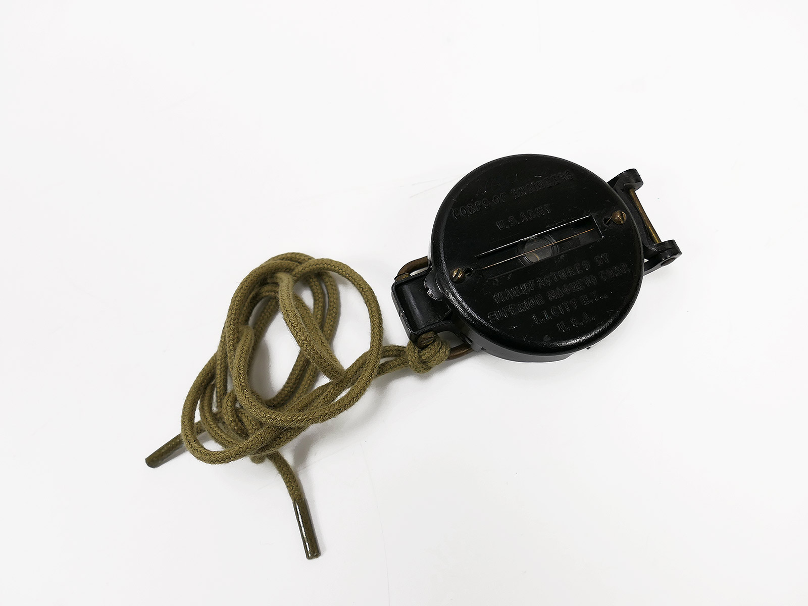 US Army Corps of Engineers WW2 Compass Superior Magneto Corp / Collection BATTLE WORN