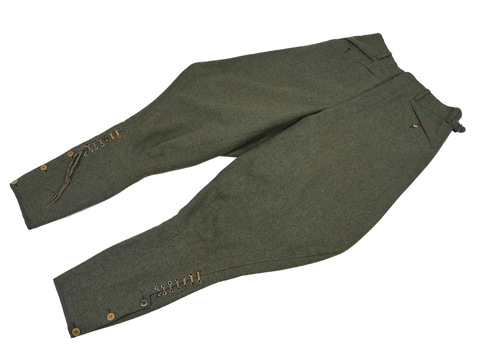 Original Wehrmacht Officer’s Field Jacket M36, Captain, Artillery, complete with breeches – COLLECTION