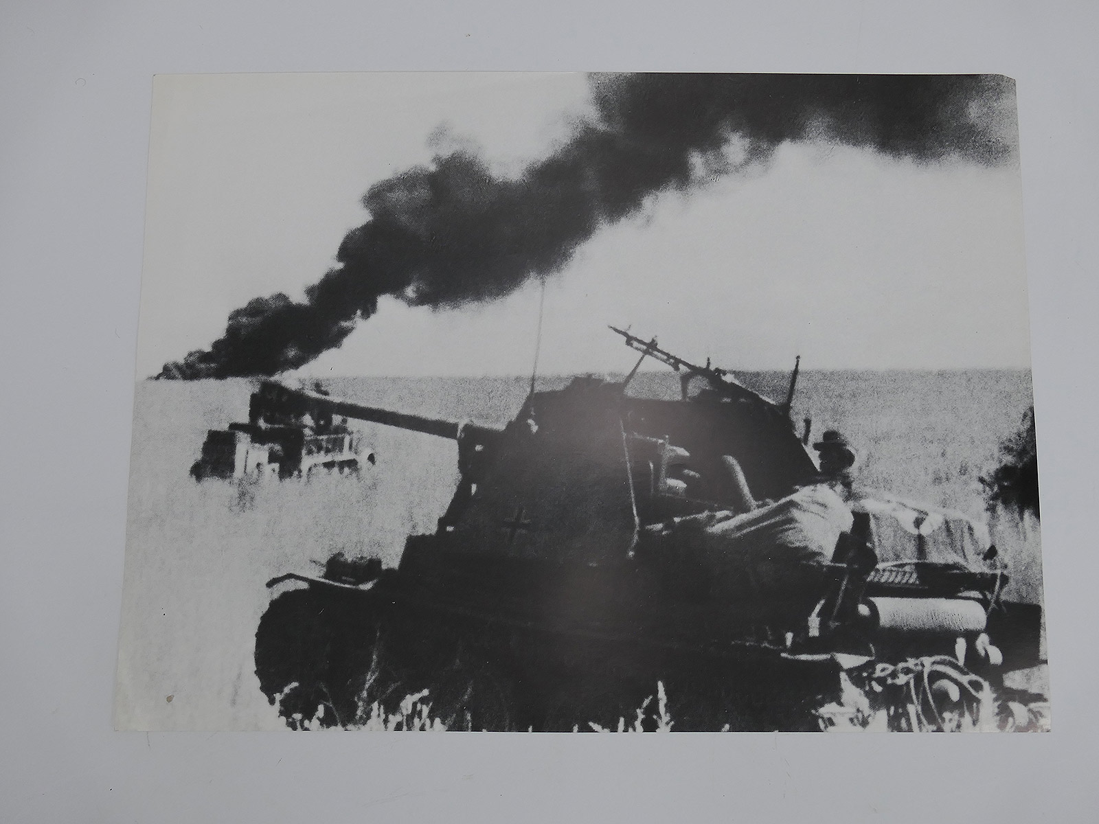 Poster / Picture Panzerjäger on self-propelled gun of the Leibstandarte (40x30cm)