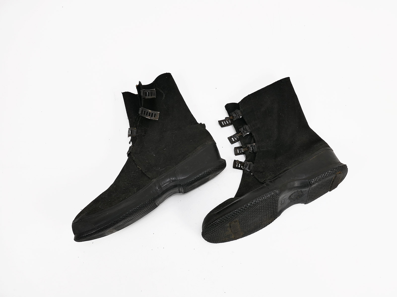 US ARMY WW2 Overshoes Arctic Rubber Over Boots Size 9 Sole length 32,5cm around 1944 Collection BATTLE WORN