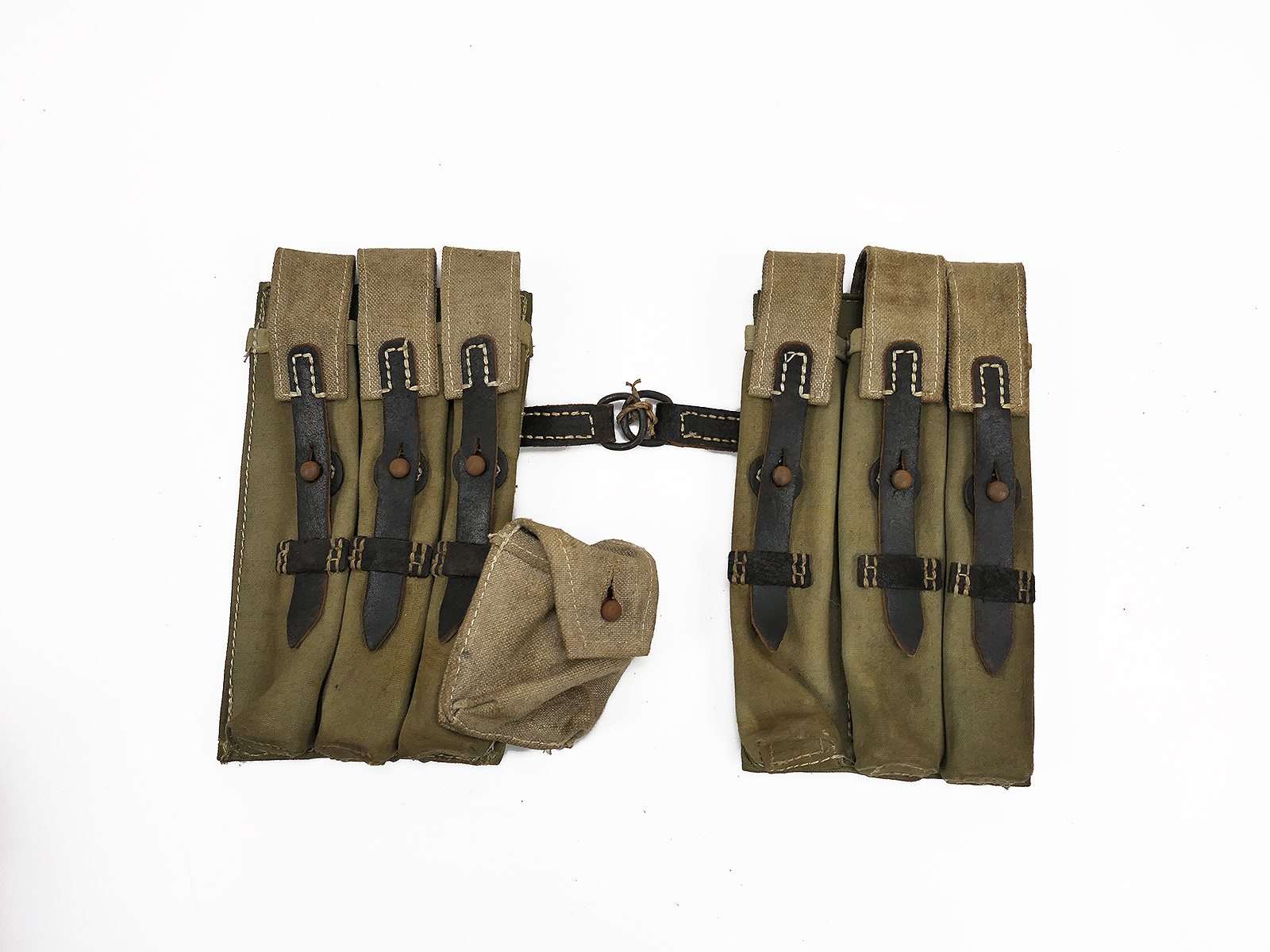 #X2 Wehrmacht pair of MP 38/40 magazine pouches MP38 MP40