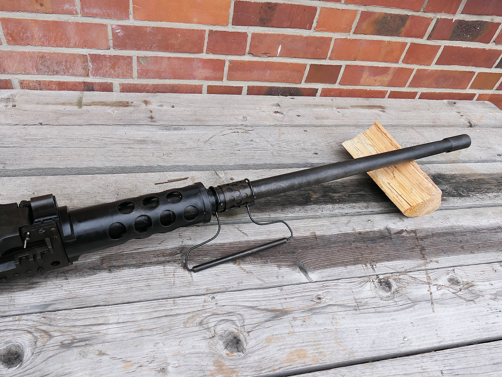 #A Browning Machine Gun MG Cal. 50 M2 Jeep Mount Tripod – Model – 1:1 metal replica, barrel can be dismantled