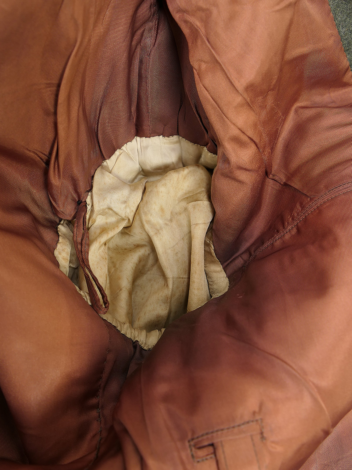 Original Wehrmacht Officer’s Field Jacket M36, Captain, Artillery, complete with breeches – COLLECTION