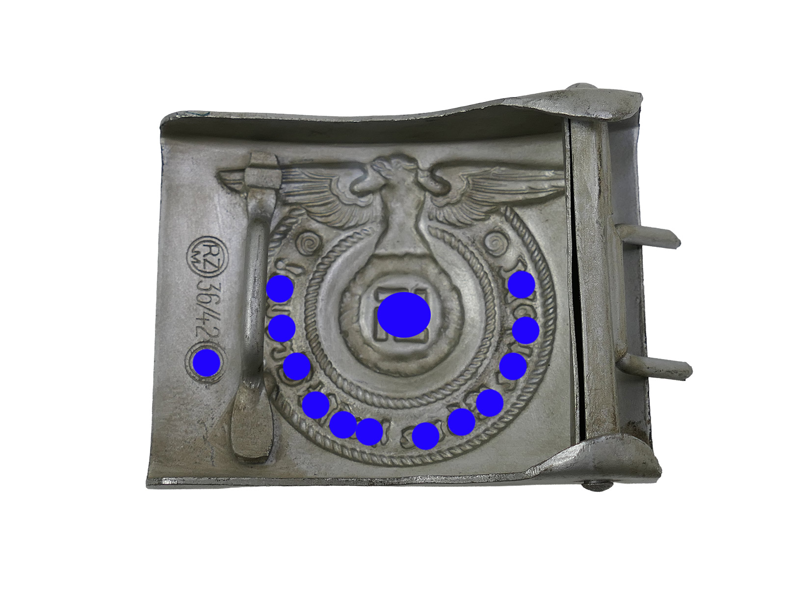 Waffen SS RZM 36/42 belt buckle, steel, with a beautiful patina – COLLECTION BATTLE WORN