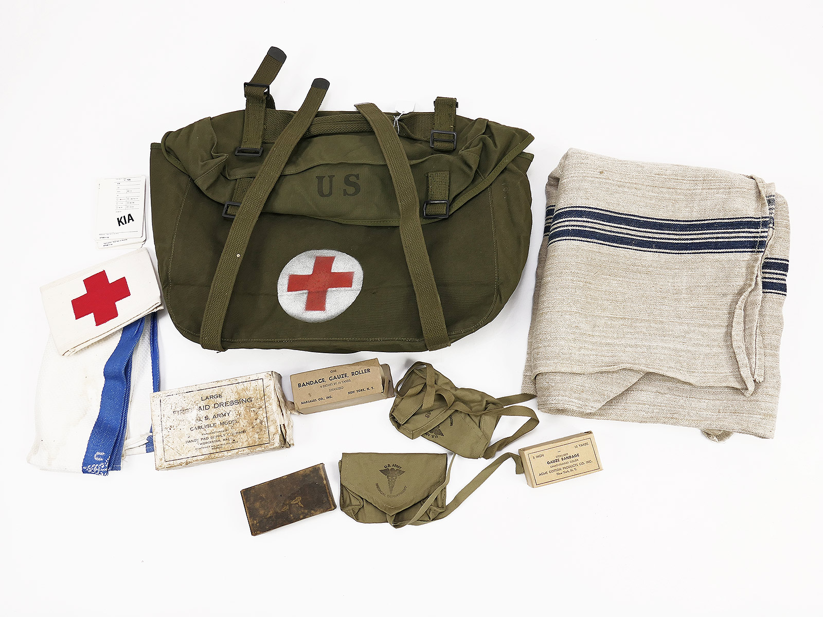 #D US Pack Field Cargo M-1945 Medic First-Aid Bag with Contents: First-Aid Kit, Red Cross