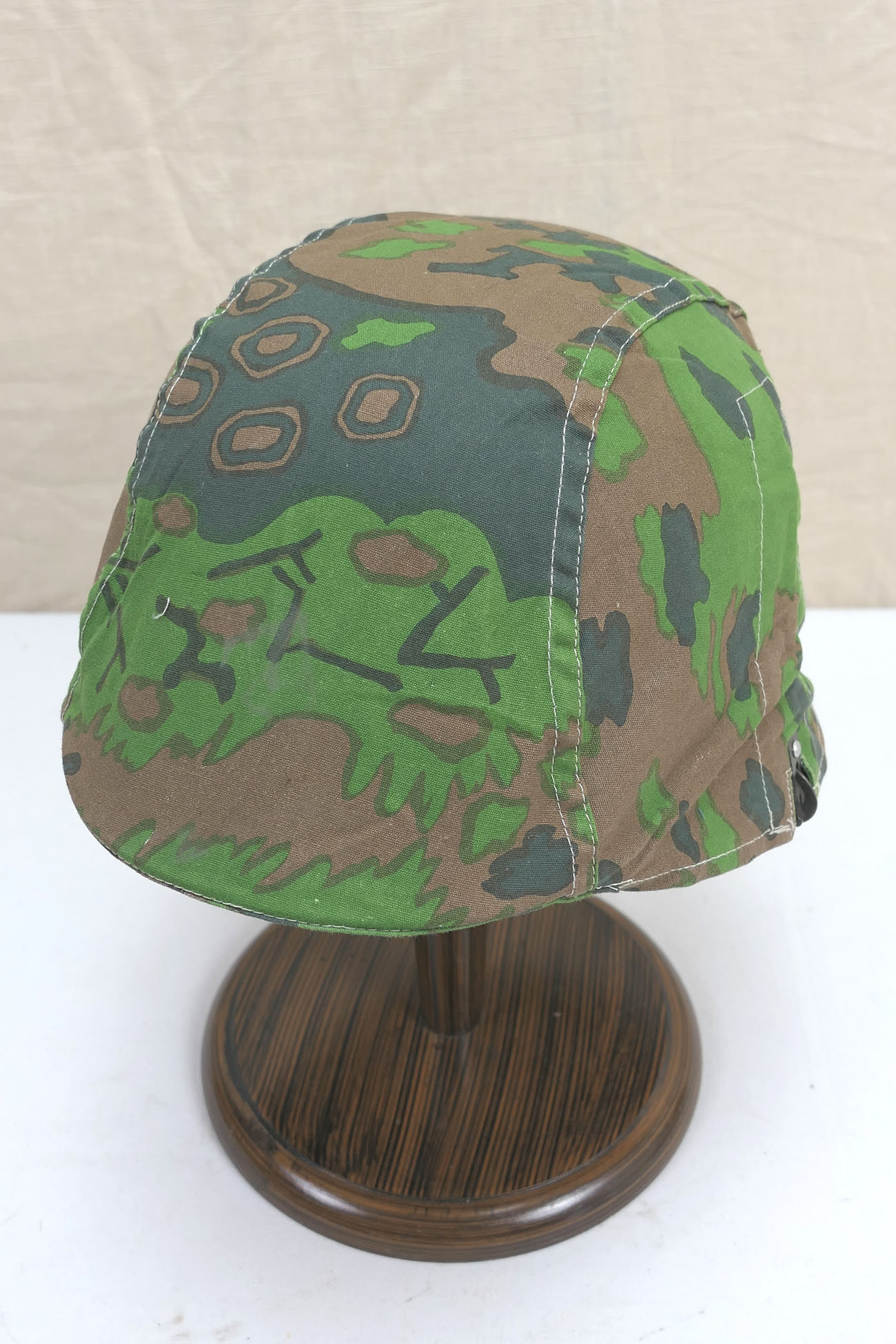 P1070240 WSS Helmet Camo Cover Palmtree Palm Leaf Camo Helmet Cover Reversible Camo Cover to Bell Gr.66