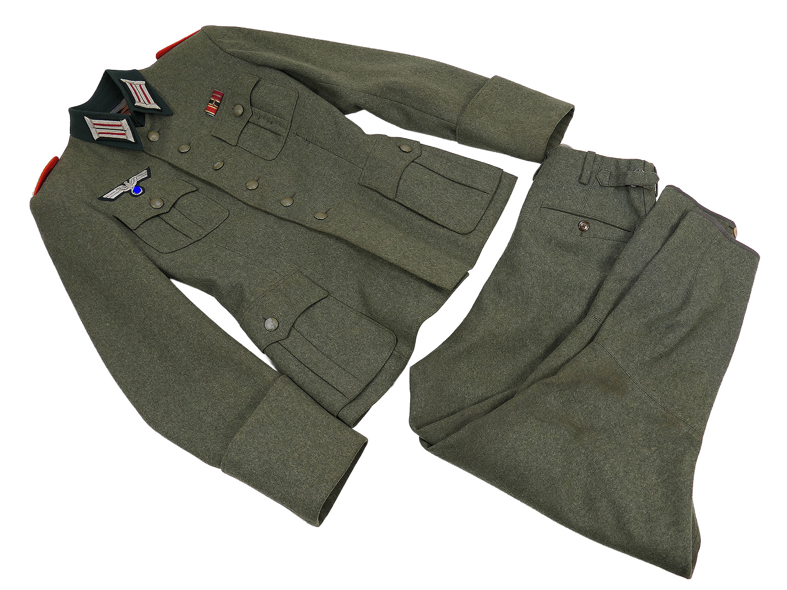 Original Wehrmacht Officer’s Field Jacket M36, Captain, Artillery, complete with breeches – COLLECTION