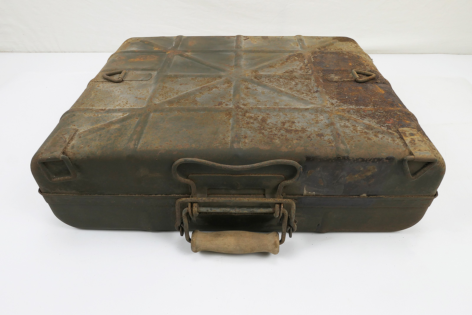 Wehrmacht transport case for egg hand grenades 39 hand grenade case box ammunition box