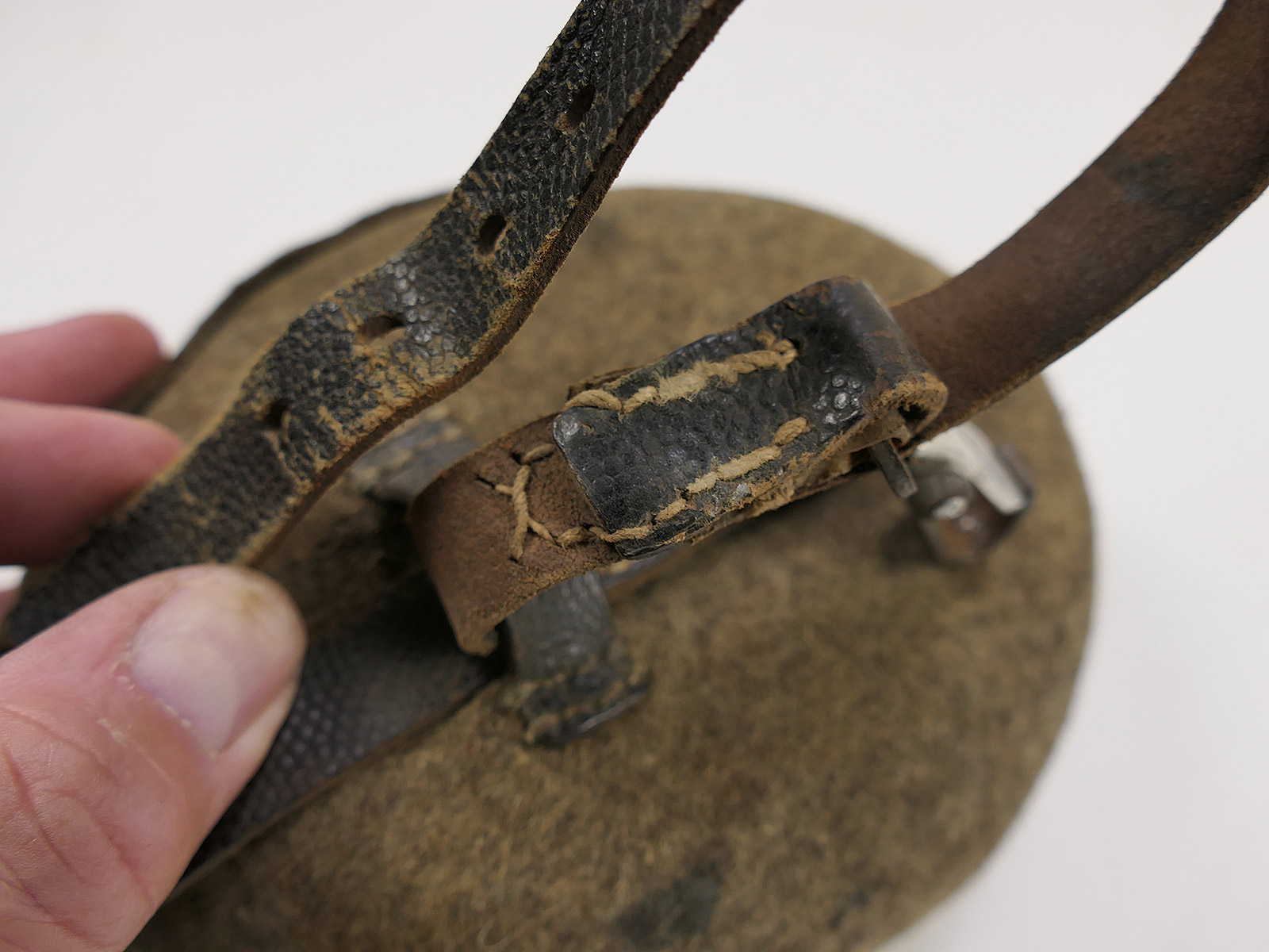 Wehrmacht MKK41 canteen with cup – COLLECTION BATTLE WORN