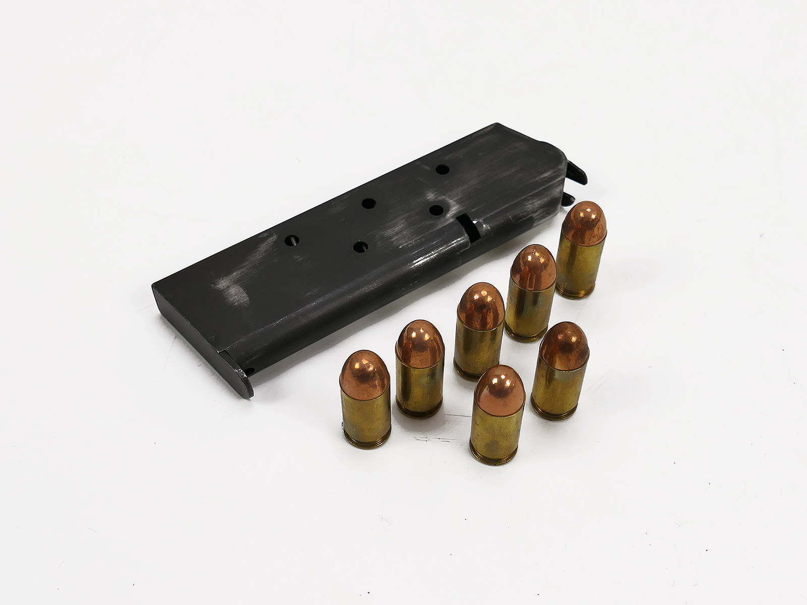 #2/ US Colt 1911 .45 calibre magazine with 7 blank rounds, calibre .45