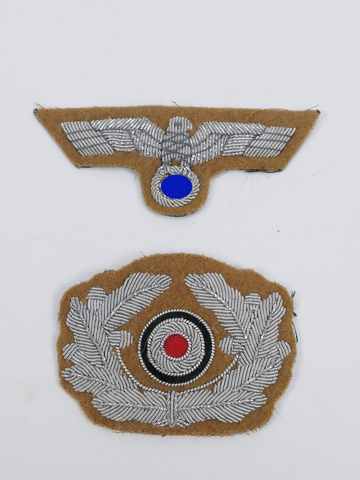 Set of effects for visor cap officer embroidered oak leaves and cap eagle