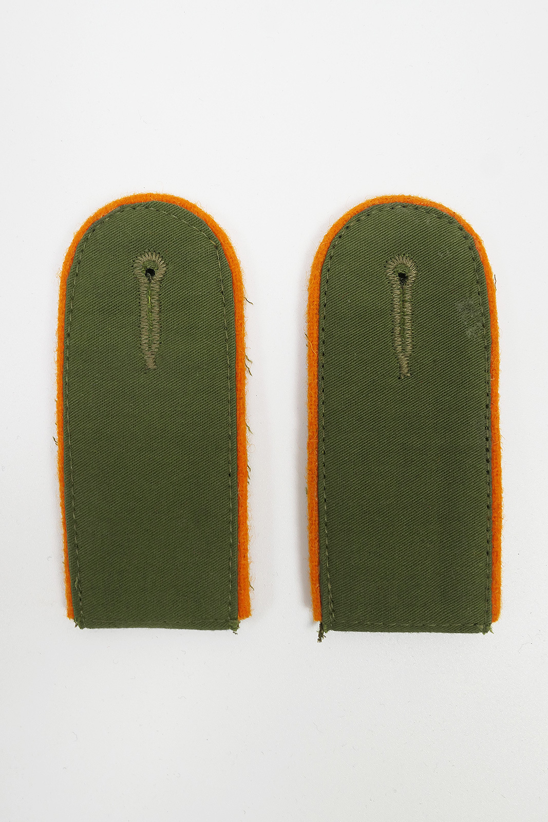 1x pair of epaulettes Afrika Korps Panzer Mannschaften DAK-