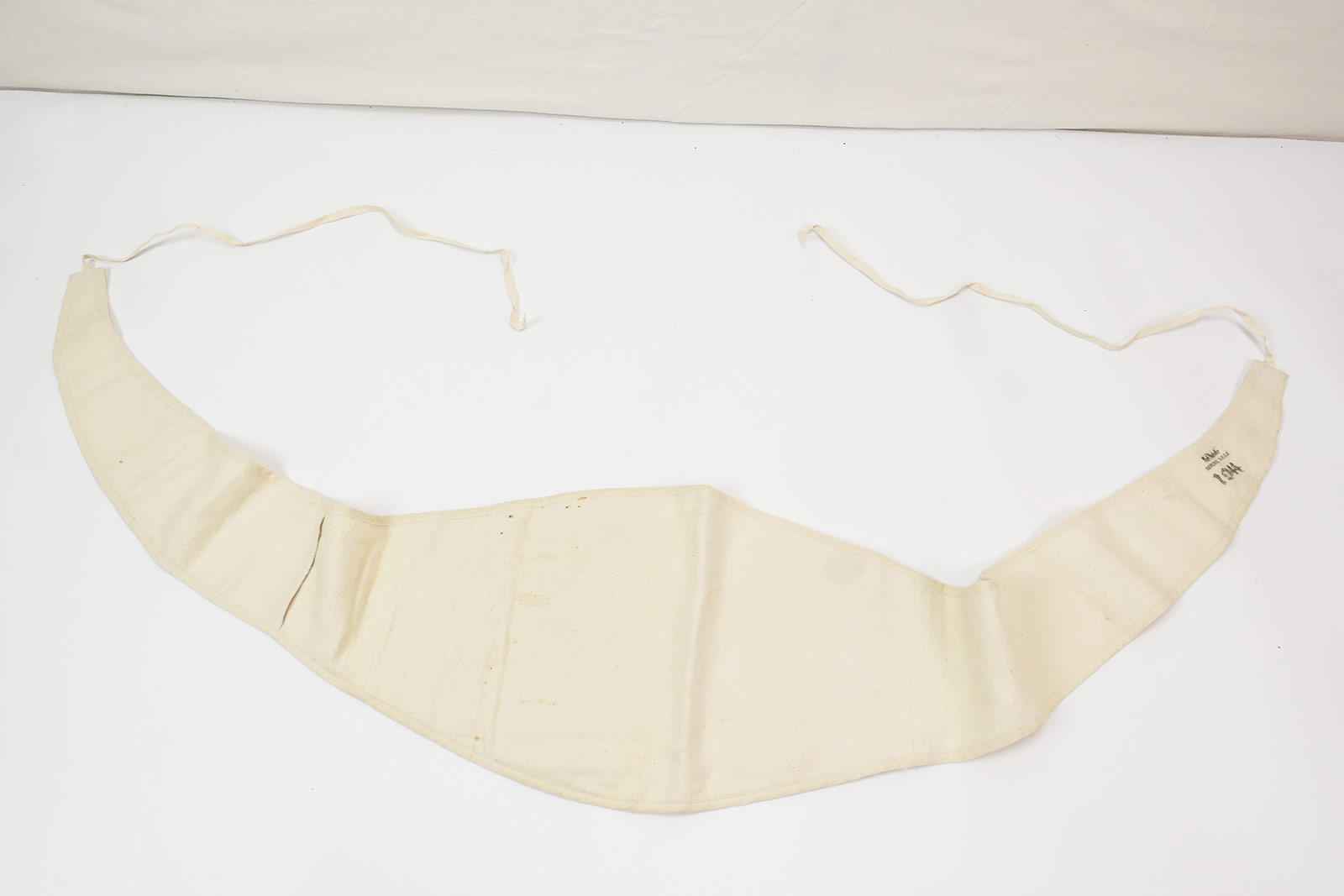 P1280668 Wehrmacht body bandage belly bandage winter additional clothing white