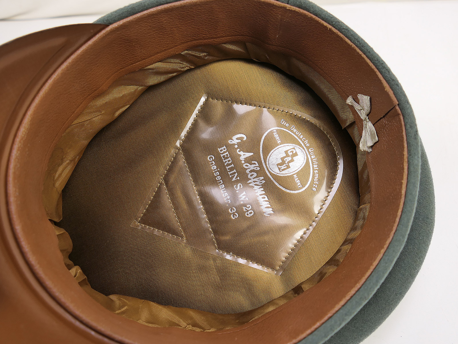 Antique Wehrmacht General’s peaked cap, size 58, with excellent patina – COLLECTION BATTLE WORN
